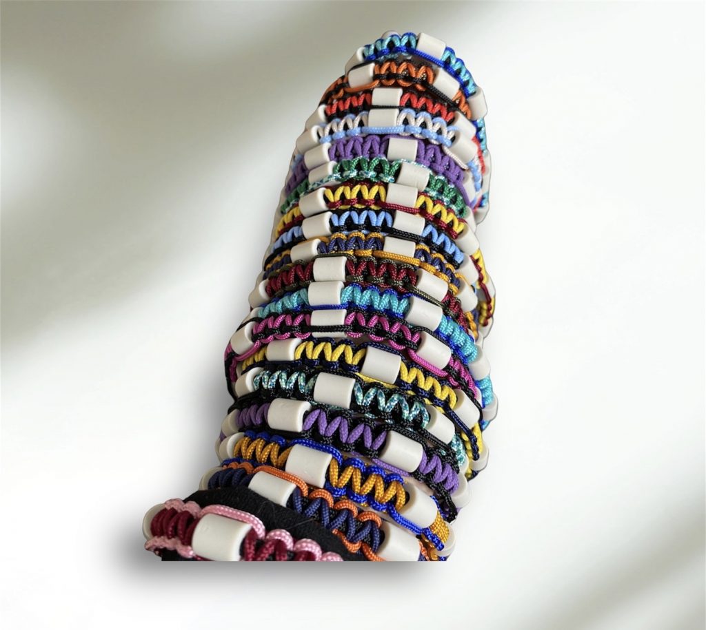 Colliers paracorde personnalisés
avec perles ceramiques avec un grand choix de couleurs